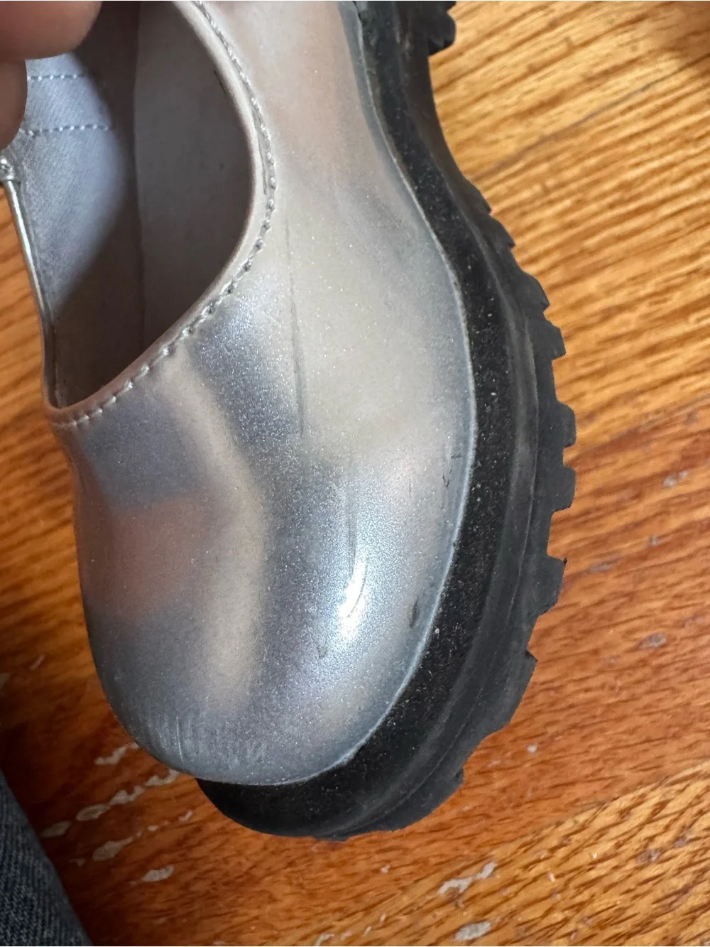 GAP Toddler Girls Metallic Silver Mary Jane Dress Shoes with Velcro Buckle sz 6